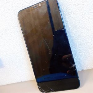 iPhone11 フロントパネル交換