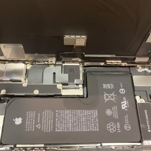 iPhoneXS　バッテリー交換