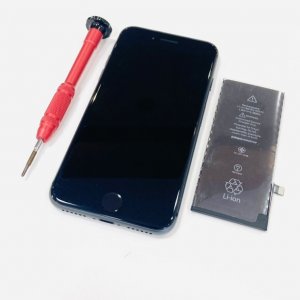 iPhoneSE2 バッテリー交換 膨張 充電すぐ切れる