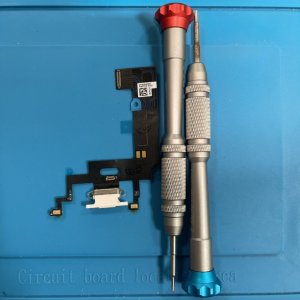 iPhoneXR ライトニング交換