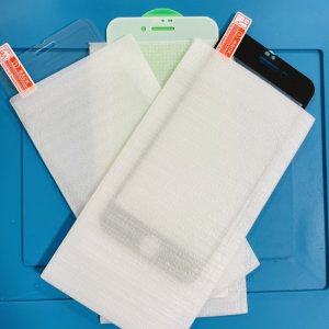 iPhone8 強化ガラス貼り付け 永久保証