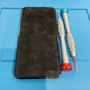 iPhone11 液晶交換