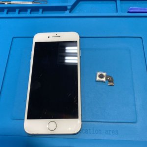 iPhone8 アウトカメラ修理