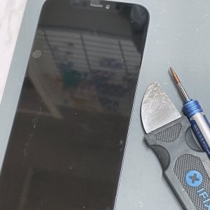 iPhone12 フロントパネル交換