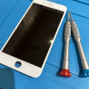 iPhone7 フロントパネル交換