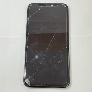 iPhone 11 フロントパネル交換