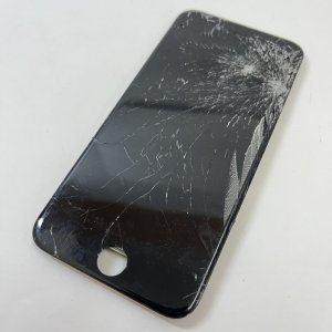 iPhone SE (第二世代) 液晶交換