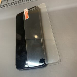 iPhone8　強化ガラス　永久保証