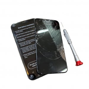 iPhone11 フロントパネル交換