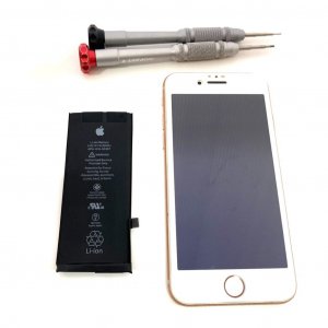 iPhone8　バッテリー交換