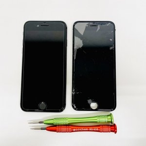 iPhone8 パネル交換修理