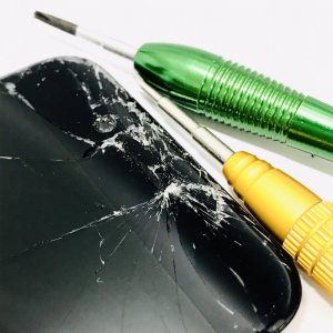 iPhoneSE2 フロントパネル交換