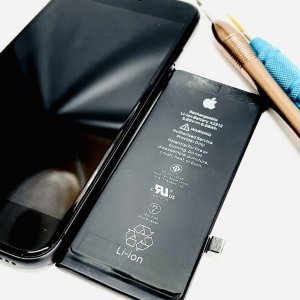 iPhone8 バッテリー交換