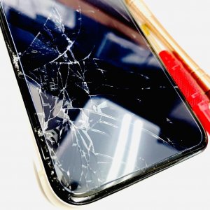 iPhone11 フロントパネル交換