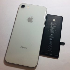 iPhone8 バッテリー交換