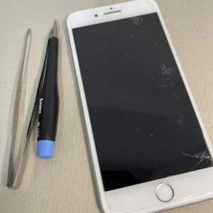 iPhone8Plus フロントパネル交換