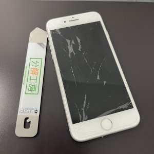 iPhone8 フロントパネル交換