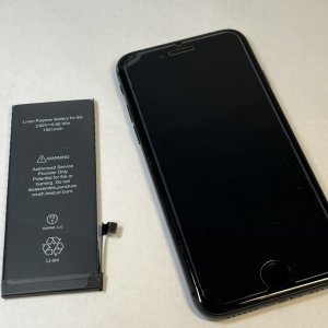 iPhone8 バッテリー交換