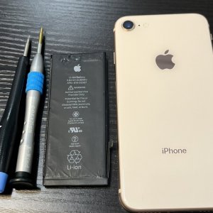 iPhone8 バッテリー交換
