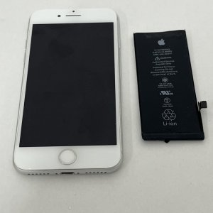iPhone8 バッテリー交換