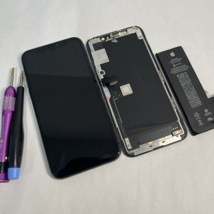 iPhone11pro フロントパネル交換