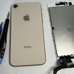 iPhone8 フロントパネル交換
