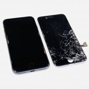 iPhone8 パネル交換 画面割れ バキバキ ガラス欠け ヒビ割れ