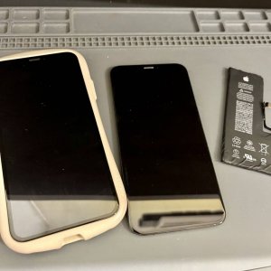 iPhoneXS パネル・バッテリー・近接センサー交換 修理