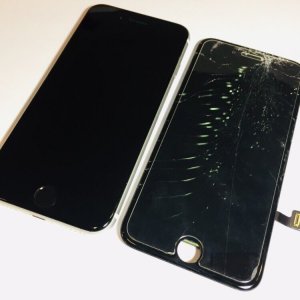 iPhoneSE2 フロントパネル交換