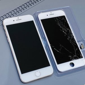 iPhone7 パネル交換