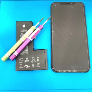iPhoneXS バッテリー交換修理