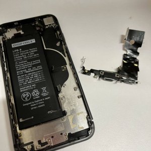 iPhone 8 ライトニング交換