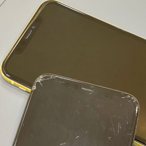 iPhone11 パネル交換