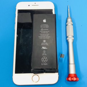 iPhone8 バッテリー交換修理