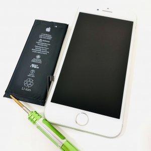 iPhone8 バッテリー交換修理