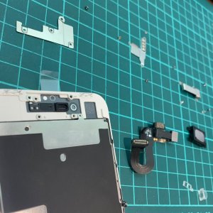 iPhone7　近接センサー交換