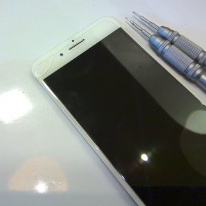 iPhone8Plus パネル交換