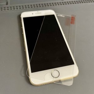 iPhone 7 強化ガラス貼付け 永久保証