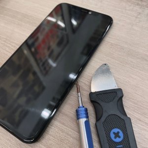 iPhone11 フロントパネル交換