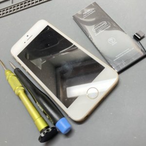 iPhoneSE バッテリー 交換修理