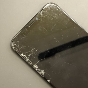 iPhone11 フロントパネル交換