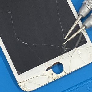 iPhone7Puls 液晶交換