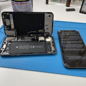iPhone11 水没修理　画面真っ暗　音はする