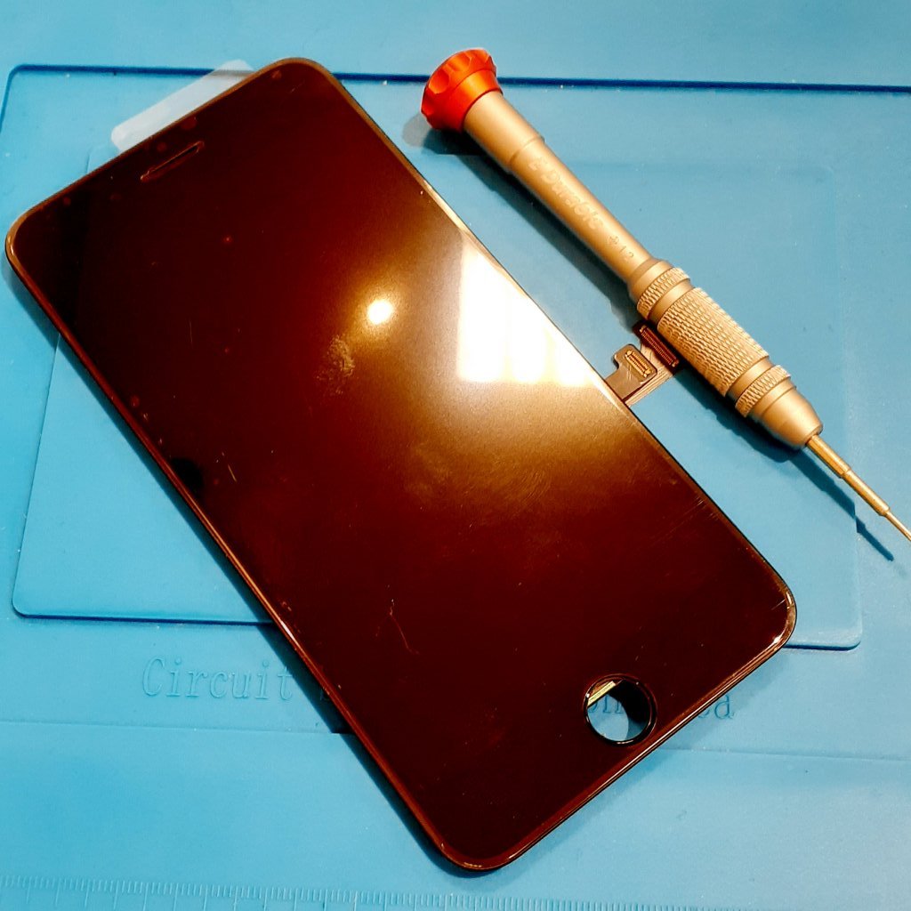 iPhone8 液晶交換