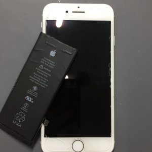 iPhone8 バッテリー交換