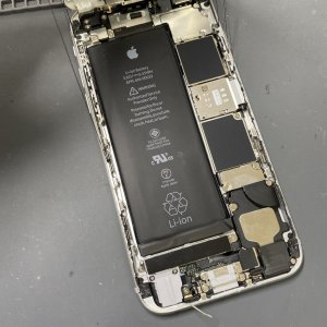 iPhone6S バッテリー交換