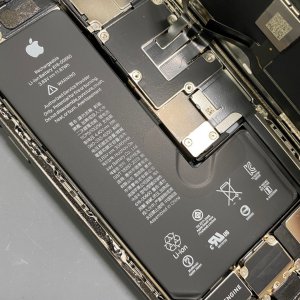 iPhoneXS バッテリー交換