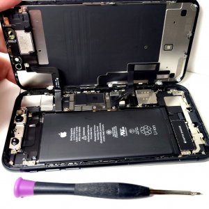 iPhone11 バッテリー交換