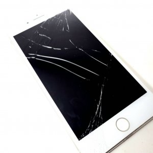 iPhone8plus フロントパネル交換