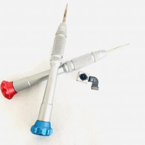 iPhoneSE2 アウトカメラ修理